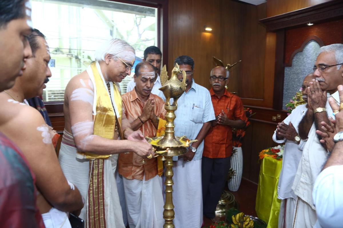Hôtel Devanganam Residency à Guruvāyūr Extérieur photo